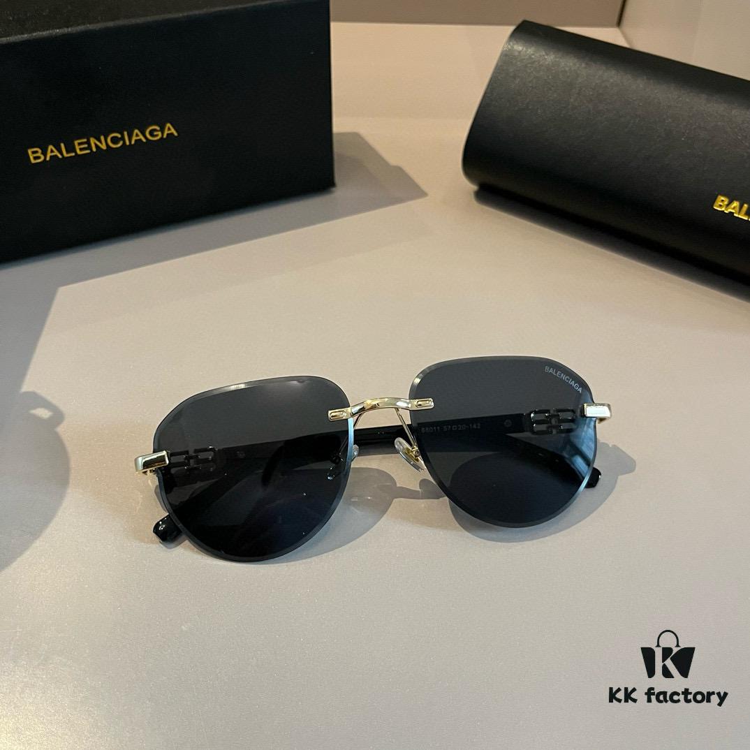 Balenciaga Paris Fashion Sunglasses - The Same Pair Worn by Celebrities and Influencers