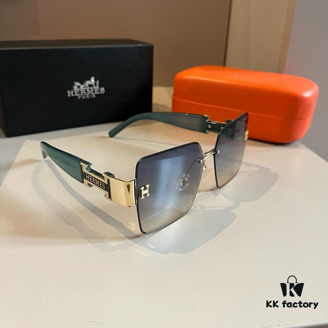 Hermès Women's New Heavyweight Sunglasses with Oversized 3D Frame for Flattering Facial Contour