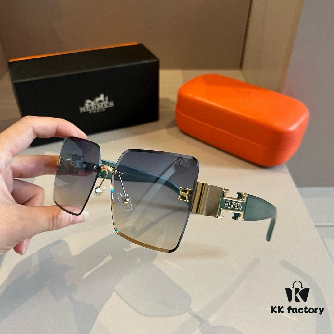 Hermès Women's New Heavyweight Sunglasses with Oversized 3D Frame for Flattering Facial Contour