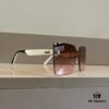 HERMES Women's New Heavyweight Sunglasses, Large 3D Frame, Flattering Face Shape, Retro and Elegant