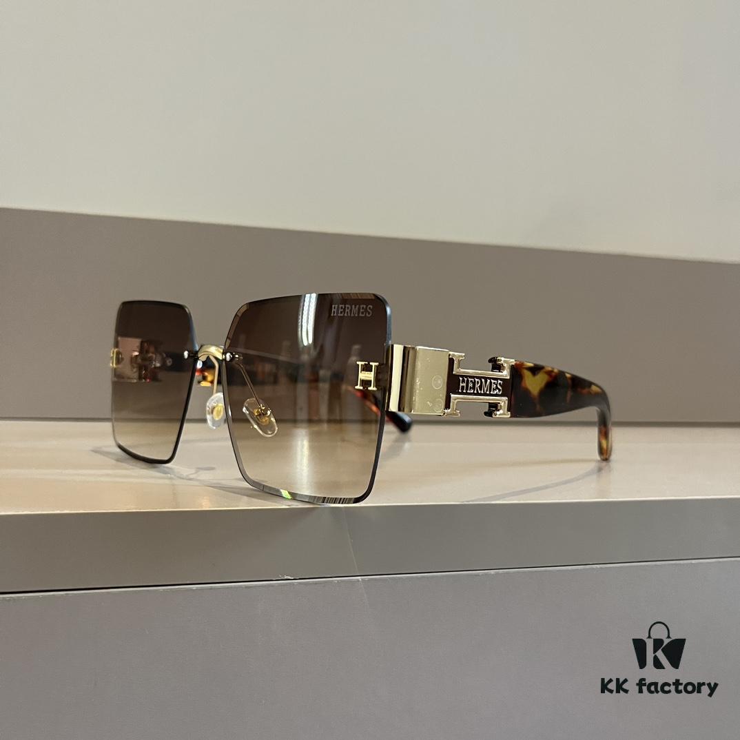 HERMES Hermès New Heavyweight Women's Sunglasses, Large Frame with 3D Design to Flatter Facial Features, Retro and Elegant Style