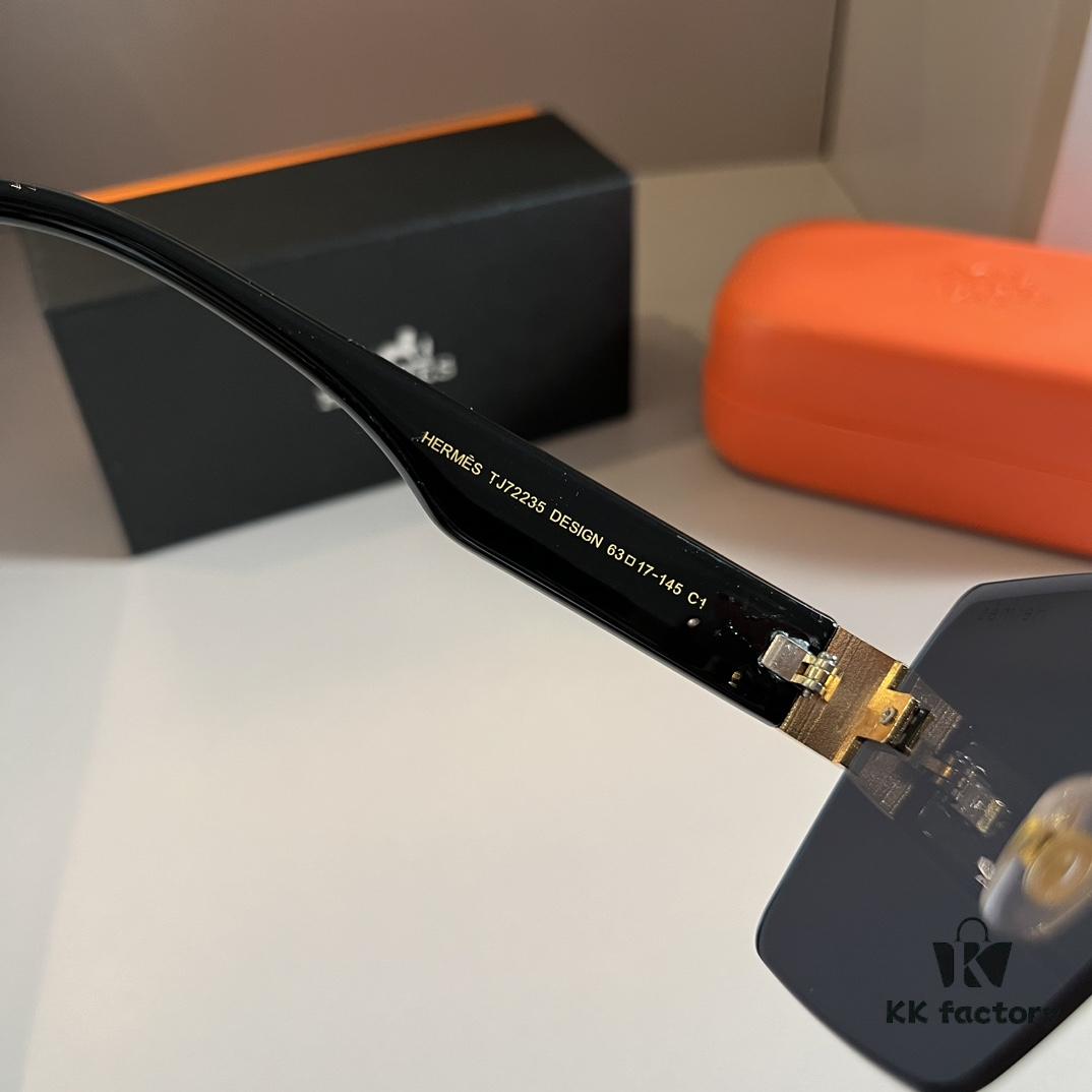 Hermès Women's New Heavyweight Sunglasses with Oversized 3D Frame for Flattering Facial Contour