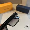 LV Louis Vuitton Sunglasses LOUIS VUITTON MODEL: Z1502W SIZE: 61013-140