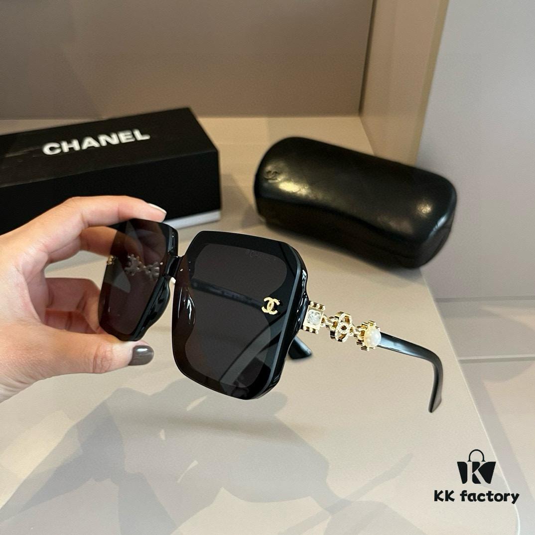 Chanel Sunglasses, absolutely in love, instantly elevate your presence, remarkably slimming for the face, large-frame design that's surprisingly lightweight, perfectly curved temples for a comfortable, feather-light wear!