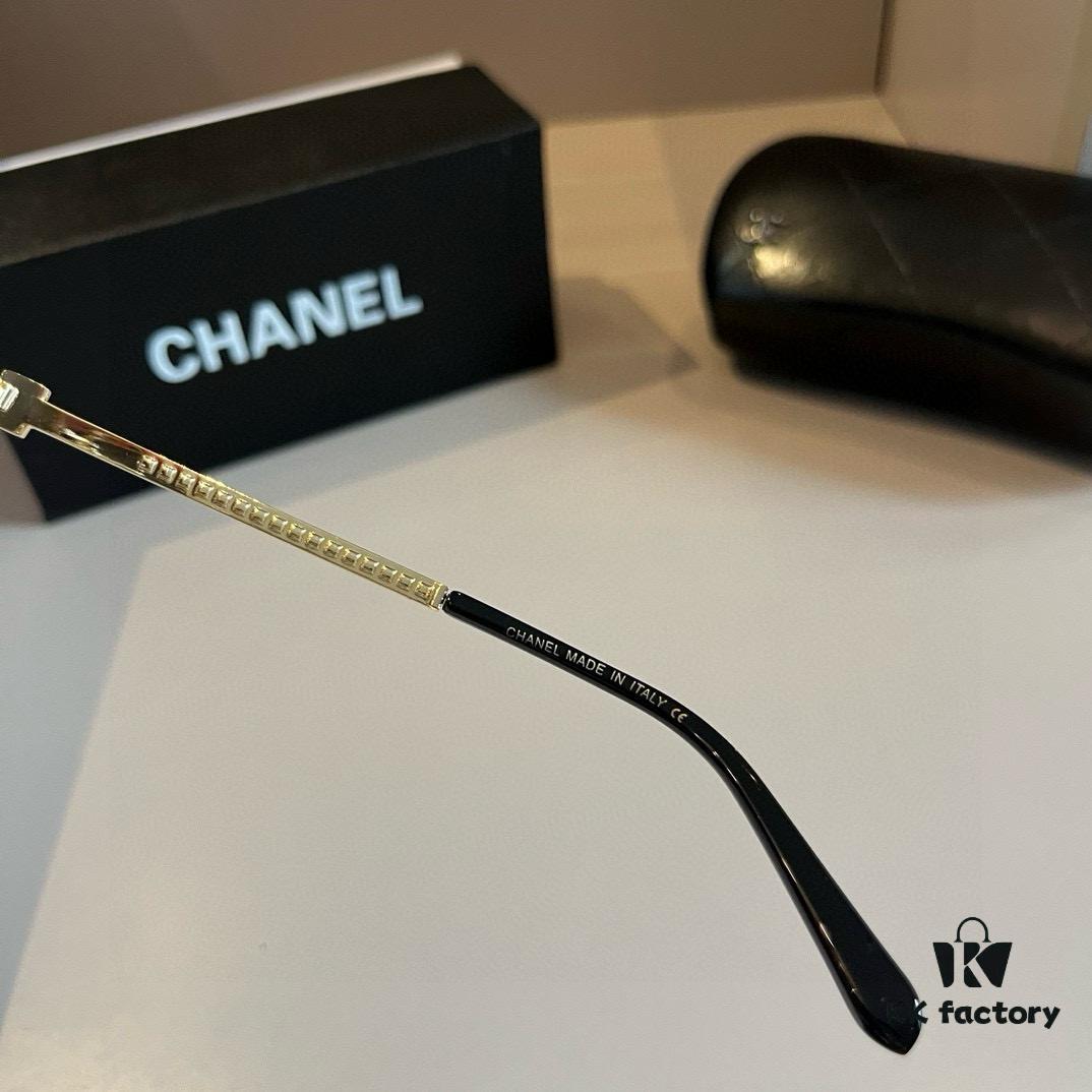 Chanel Sunglasses, absolutely in love, instantly elevate your presence, remarkably slimming on the face, large-frame design that's surprisingly lightweight, perfectly curved temples for a comfortable, feather-light fit!