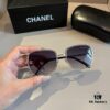 Chanel Sunglasses, absolutely in love, the moment you put them on your face, the aura is perfectly under control, extremely slimming for the face, large frame yet surprisingly lightweight, with perfectly curved temples for a comfortable, feather-light wear!