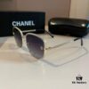 Chanel Sunglasses, absolutely in love, the moment you put them on your face, the aura is perfectly under control, extremely slimming for the face, large frame yet surprisingly lightweight, with perfectly curved temples for a comfortable, feather-light wear!