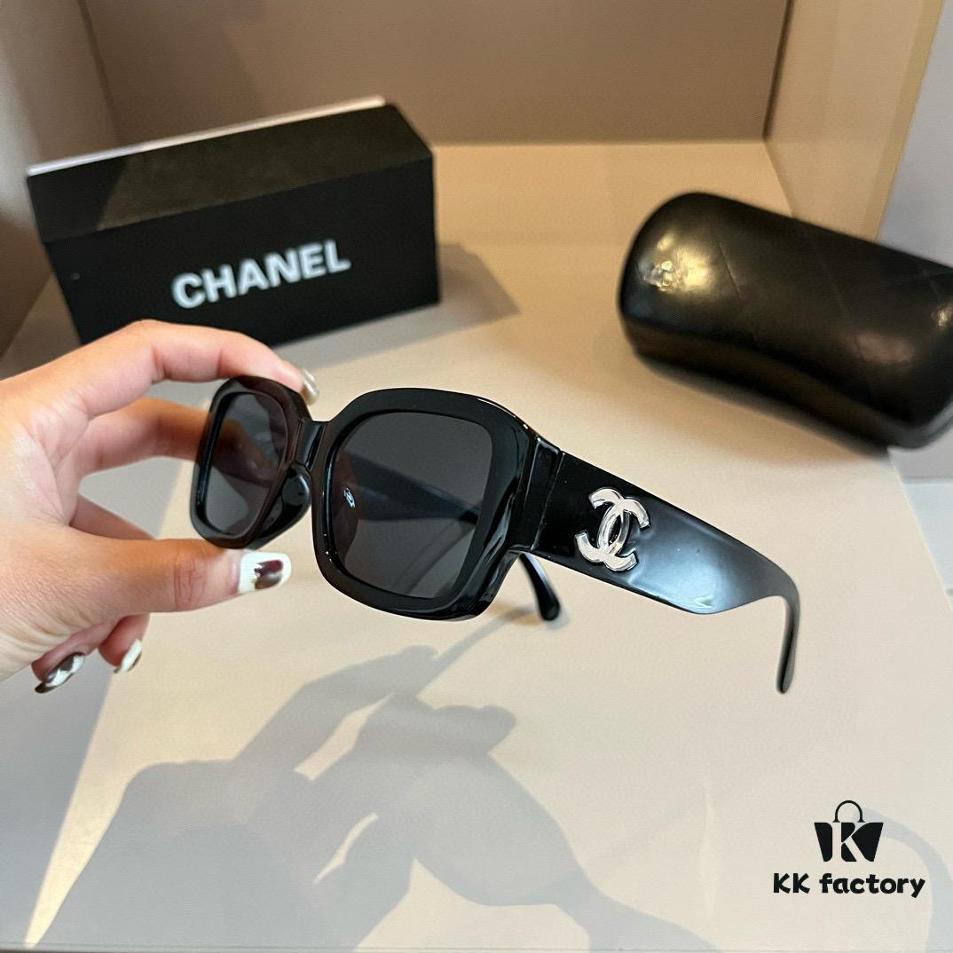 Chanel Sunglasses, absolutely in love, instantly elevate your presence, remarkably slimming effect on face, large-frame design yet lightweight, perfectly curved temples for a comfortable, feather-light wear!