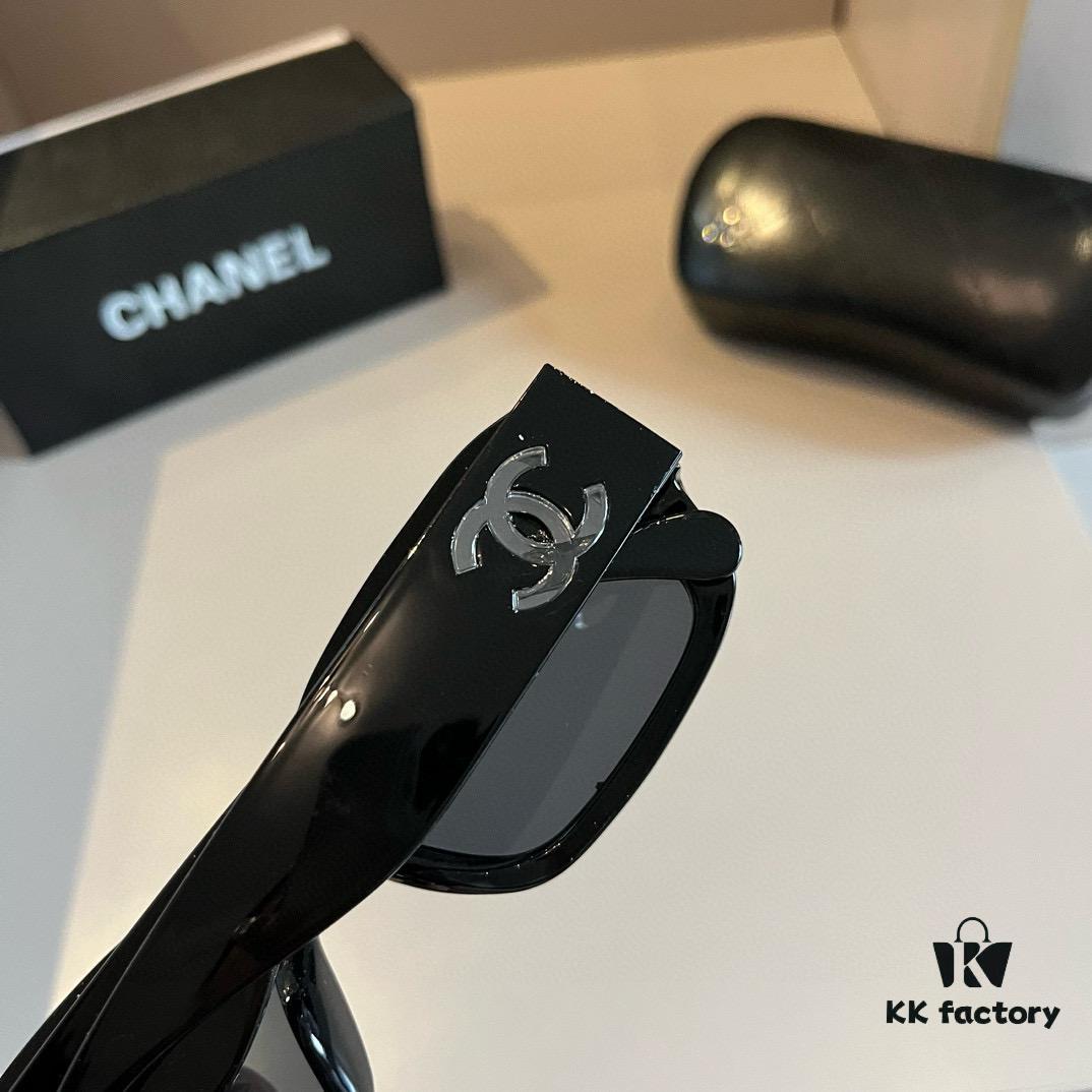 Chanel Sunglasses, absolutely in love, instantly elevate your presence, remarkably slimming effect on face, large-frame design yet lightweight, perfectly curved temples for a comfortable, feather-light wear!