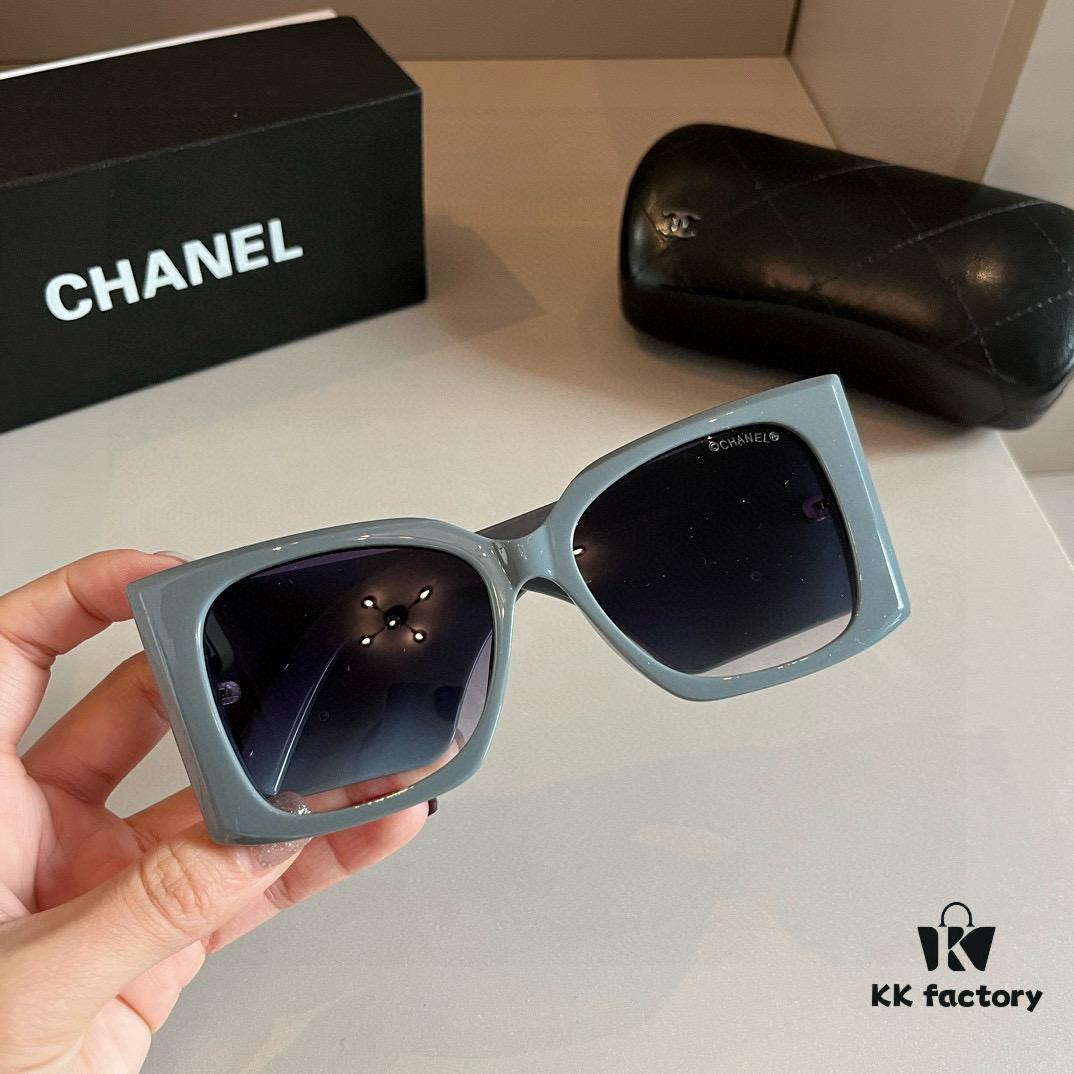 Chanel Sunglasses, absolutely in love, the aura is perfectly on point when worn, makes the face look incredibly slim, large-frame design yet lightweight, temples perfectly curved for a comfortable, feather-light fit!