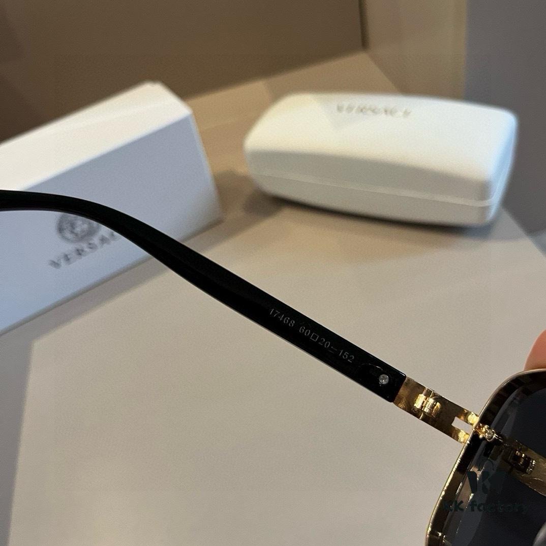 VERSACE Versace Fashion Sunglasses in European and American Style, Men's Polarized Sunglasses, Sun Protection Glasses for Men, Ideal Eyewear to Complement Facial Features