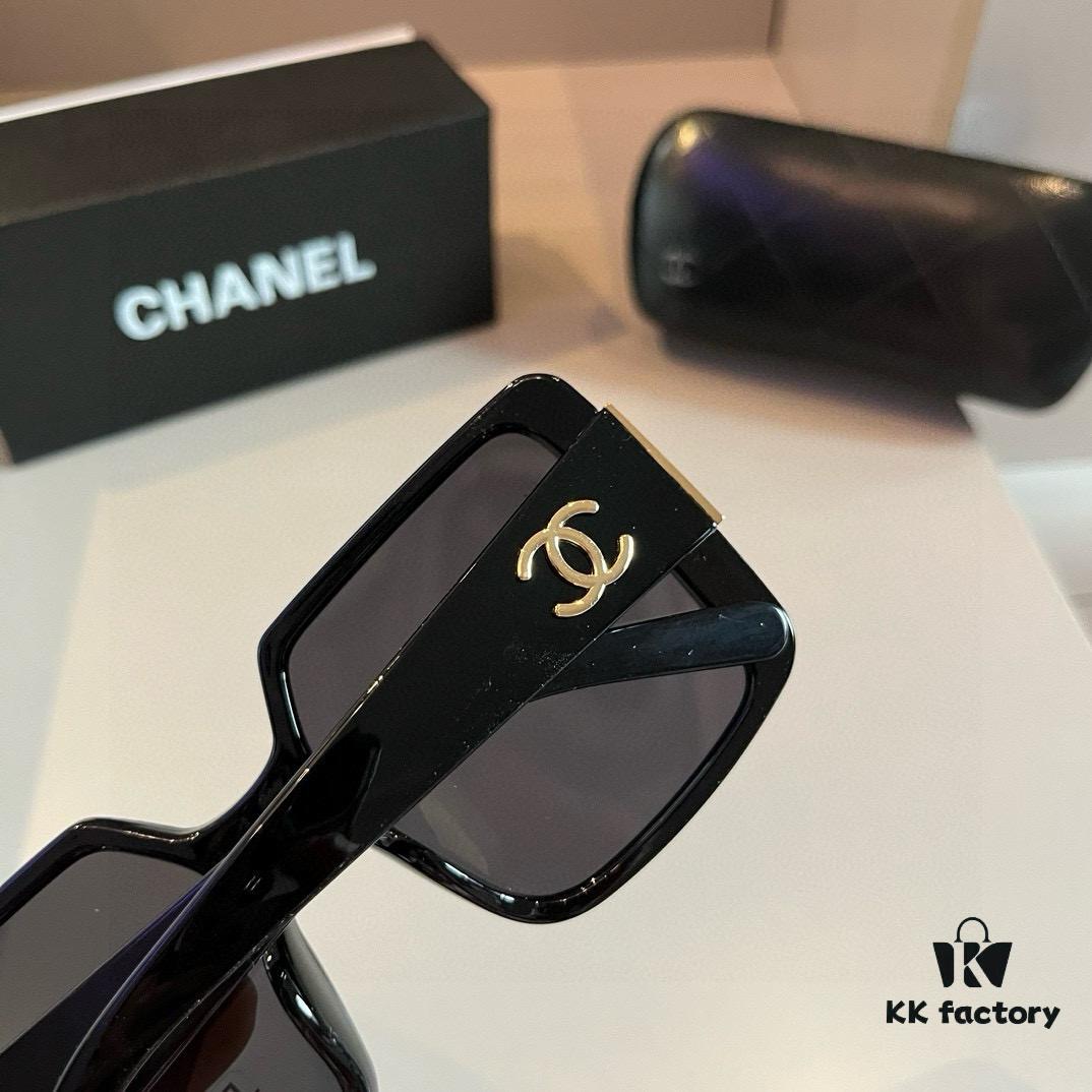 Chanel Sunglasses, Super Nice, Essential for Driving and Travel, Must-Have Eyewear to Flatter Facial Features