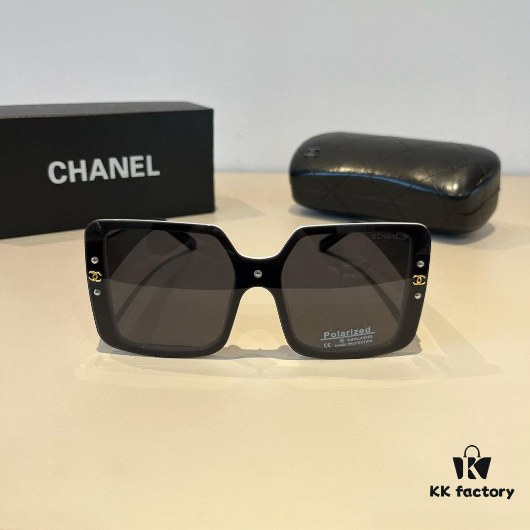Chanel Sunglasses 🕶️, Super Nice, Essential for Driving and Travel, Must-Have Eyewear to Flatter Facial Features