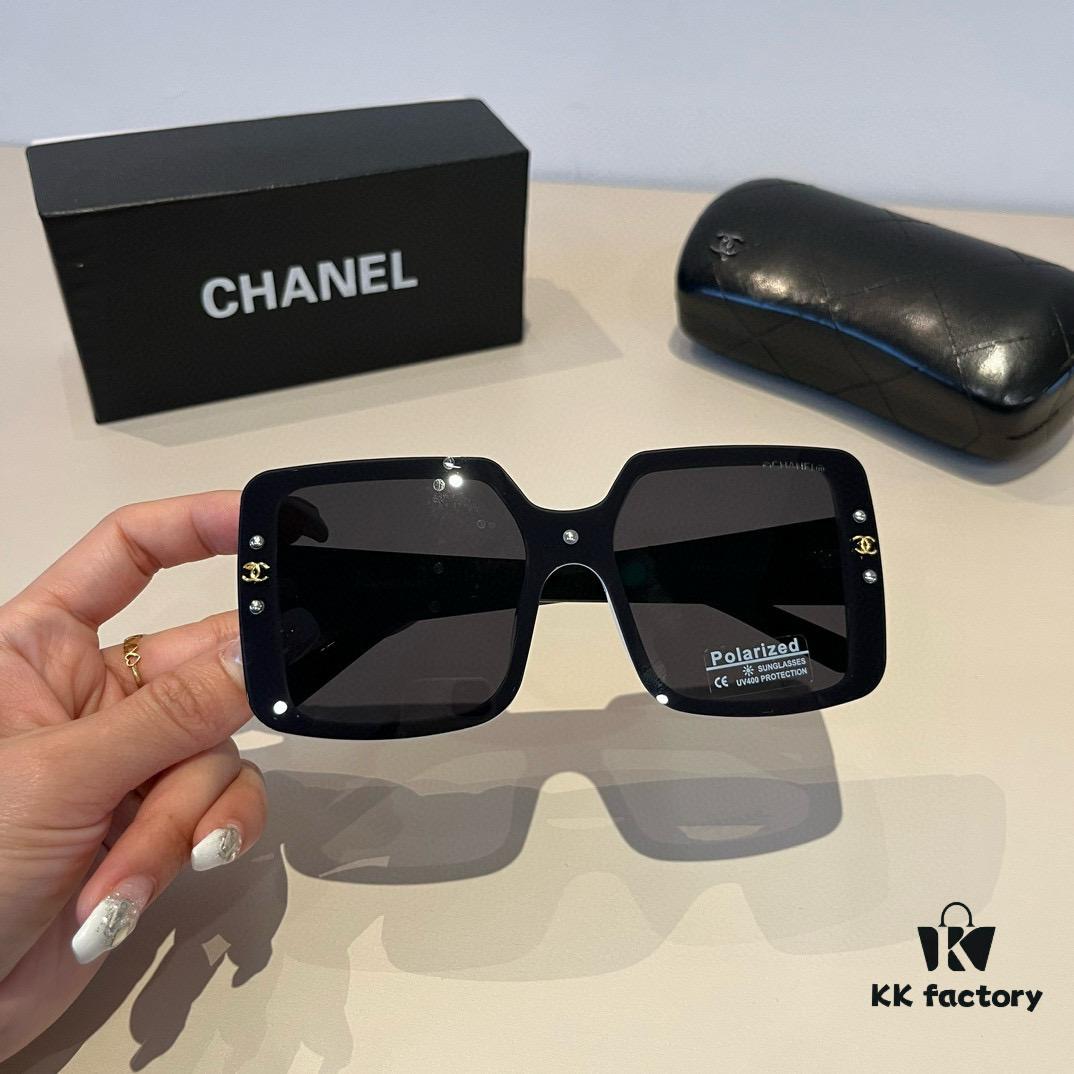 Chanel Sunglasses 🕶️, Super Nice, Essential for Driving and Travel, Must-Have Eyewear to Flatter Facial Features