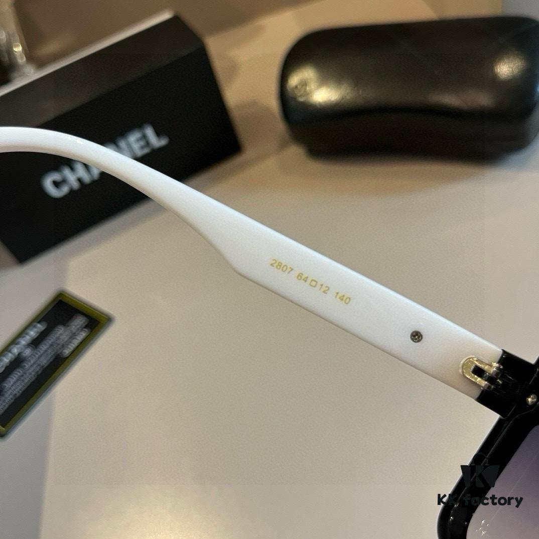 Chanel Popular Pearl-Temple Sunglasses, Xiaohongshu Trending Style, Fashionable Designer-Inspired Sun Glasses