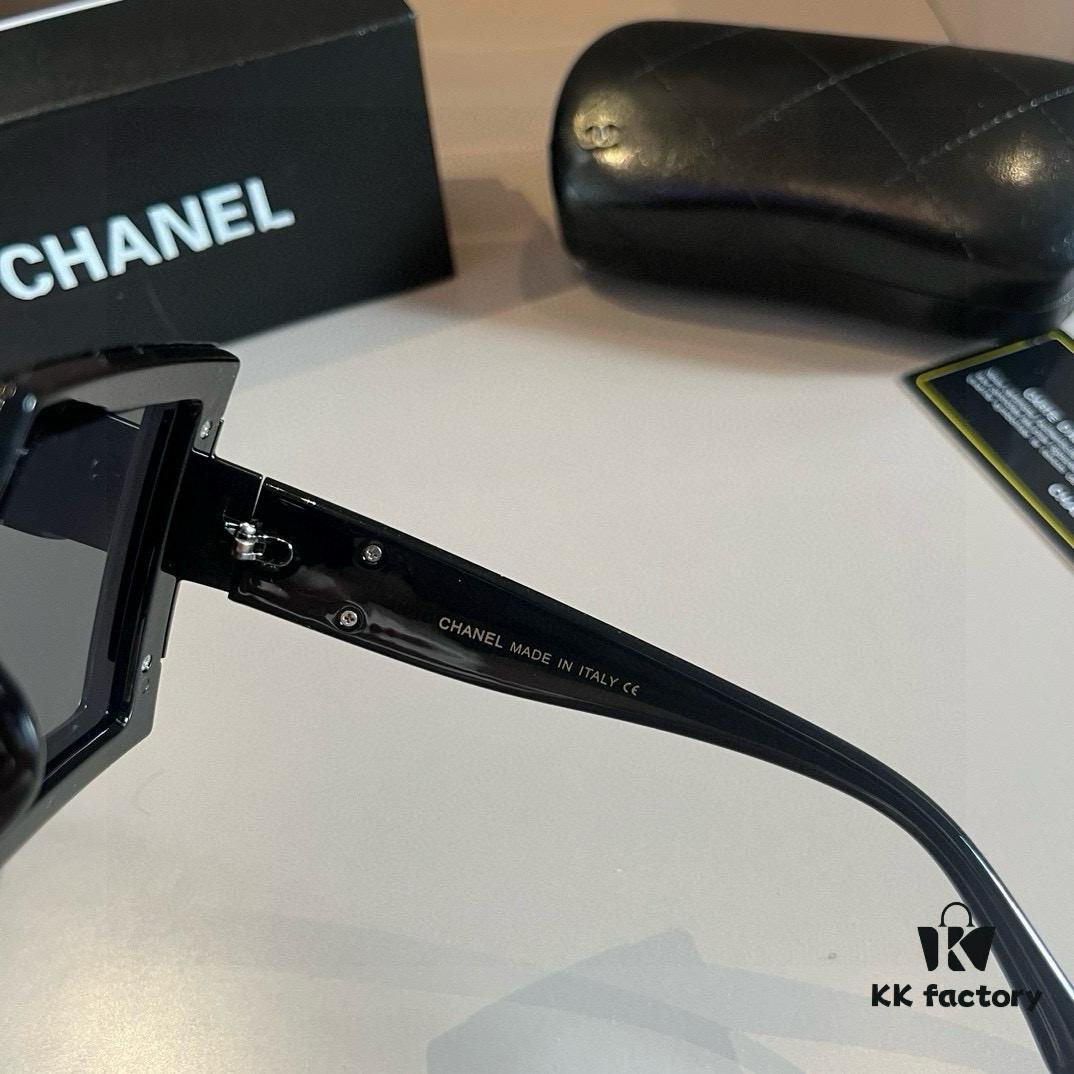 Chanel Sunglasses, Amazing Choice, Essential for Driving and Travel, Must-Have Eyewear to Flatter Facial Features