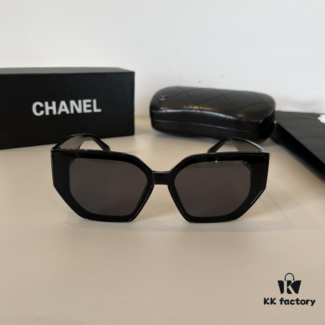 Chanel Popular Trending Sunglasses, Same as Xiao Hong Shu's Hottest Style This Year, Fashionable Celebrity-Favorite Shades