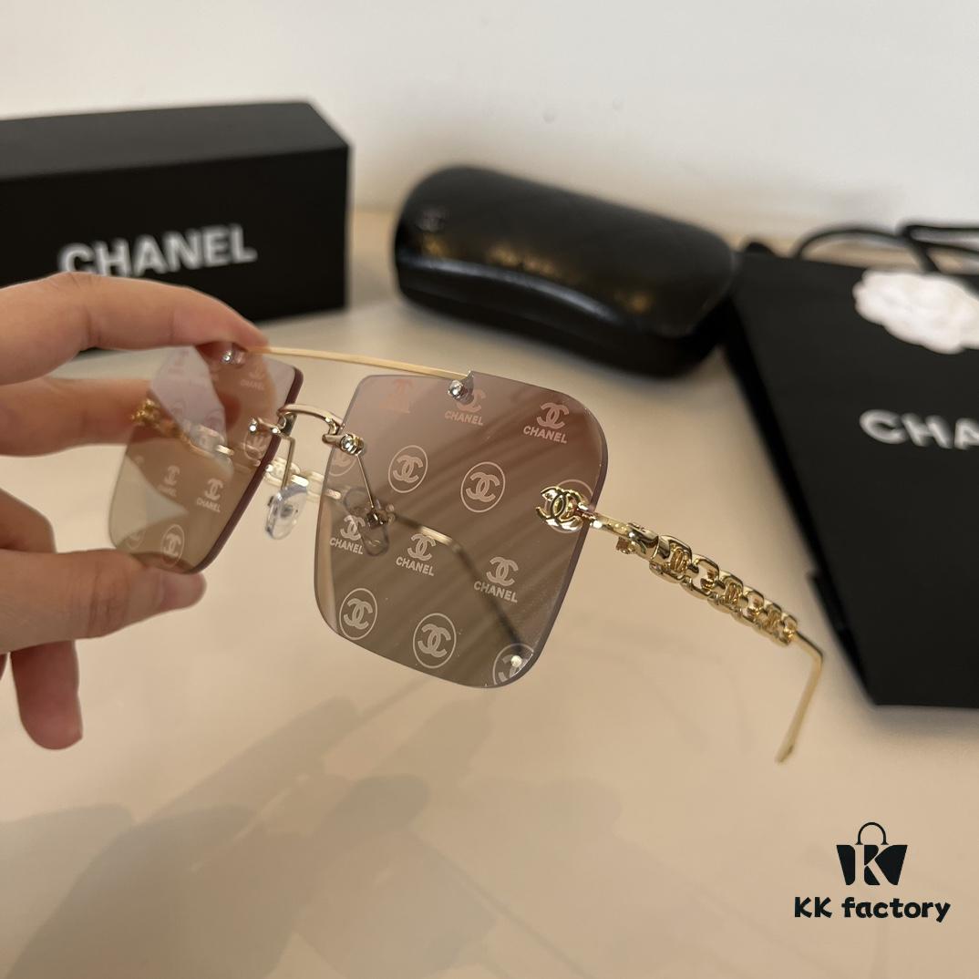Chanel Sunglasses 🕶️, Super Nice, Essential for Driving and Travel, Must-Have Eyewear to Flatter Facial Features