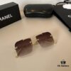 Chanel Sunglasses 🕶️, Super Nice, Essential for Driving and Travel, Must-Have Eyewear to Flatter Facial Features