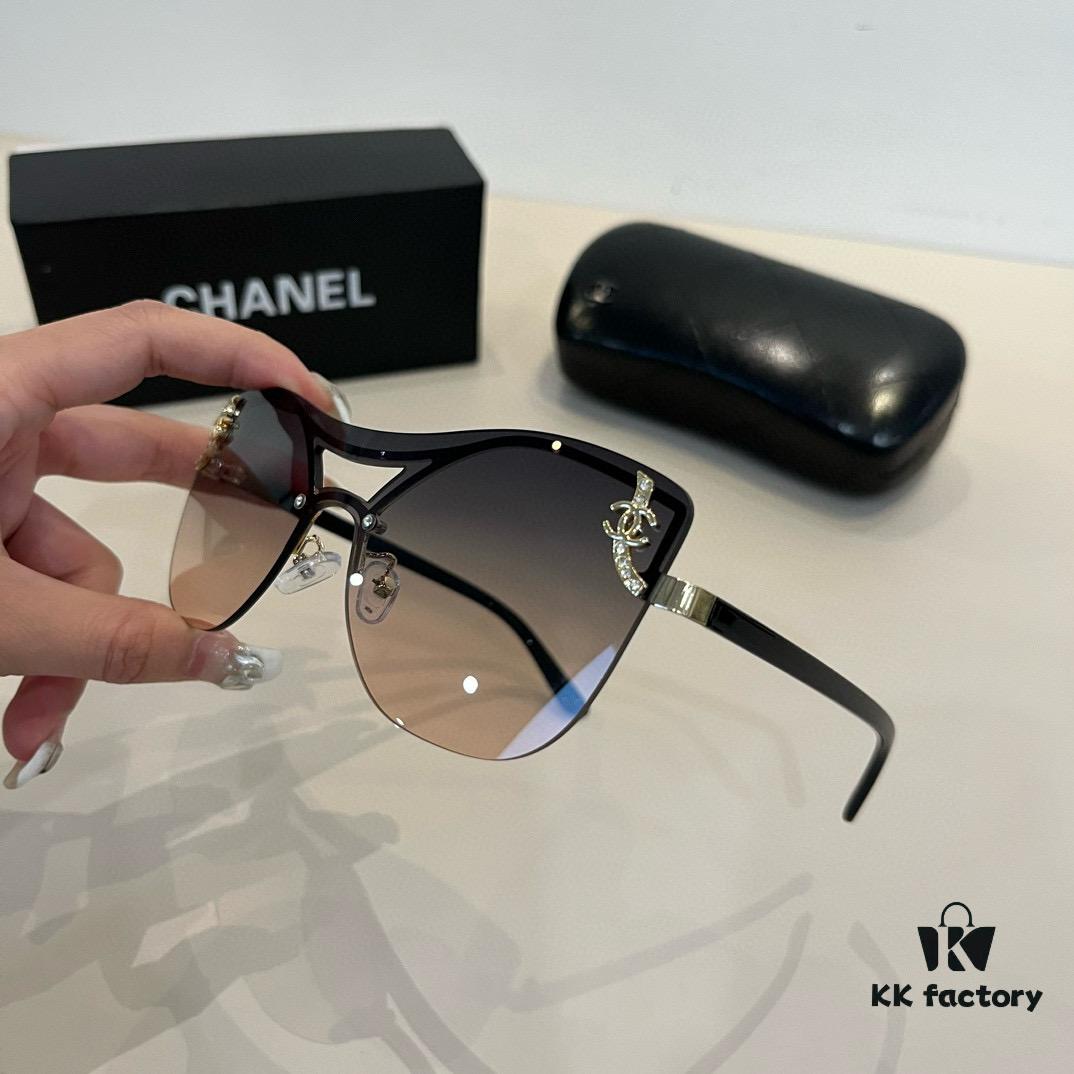 Chanel Sunglasses, Ultra-High-End Custom Design, Essential Eyewear for Traveling and Driving