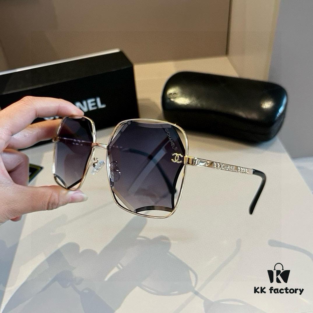 Chanel Sunglasses for Round Faces, Oversized Frame Sun Glasses 2024 New Arrival, Flattering and Slimming Design