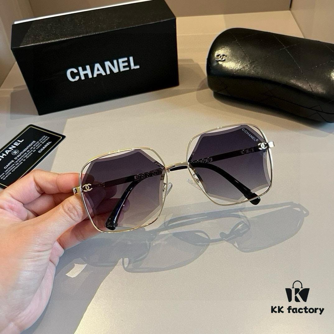 Chanel Sunglasses for Round Faces, Oversized Frame Sun Glasses 2024 New Arrival, Flattering and Slimming Design