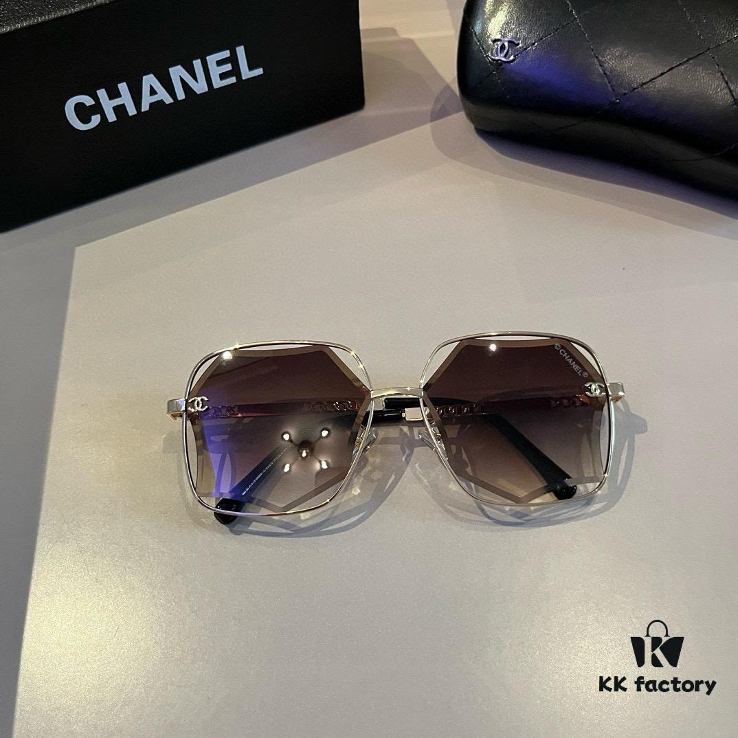 Chanel Sunglasses for Round Faces, Oversized Frame Sun Glasses 2024 New Arrival, Flattering and Slimming Design
