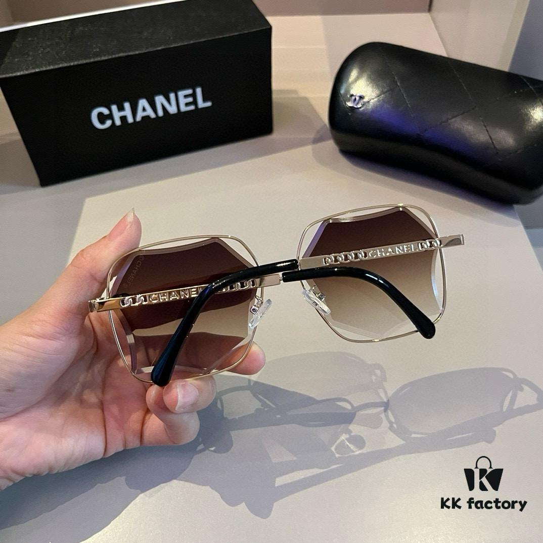 Chanel Sunglasses for Round Faces, Oversized Frame Sun Glasses 2024 New Arrival, Flattering and Slimming Design