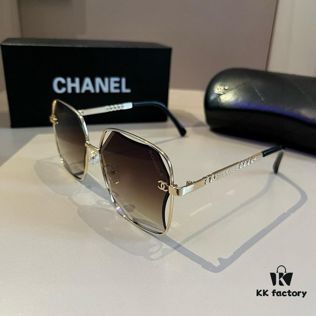 Chanel Sunglasses for Round Faces, Oversized Frame Sun Glasses 2024 New Arrival, Flattering and Slimming Design