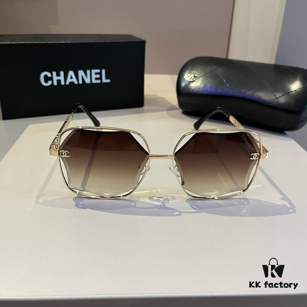 Chanel Sunglasses for Round Faces, Oversized Frame Sun Glasses 2024 New Arrival, Flattering and Slimming Design