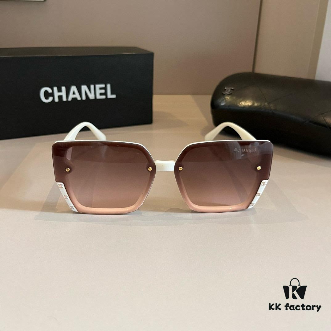 Chanel Sunglasses for Round Faces, Oversized Frame Sun Glasses 2024 New Arrival, Flattering and Slimming Design