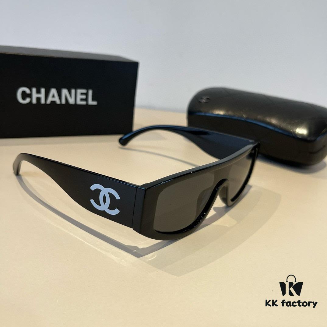 Chanel 2024 New Arrival Sunglasses, Must-Have for Travel and Driving, Popular Celebrity Style