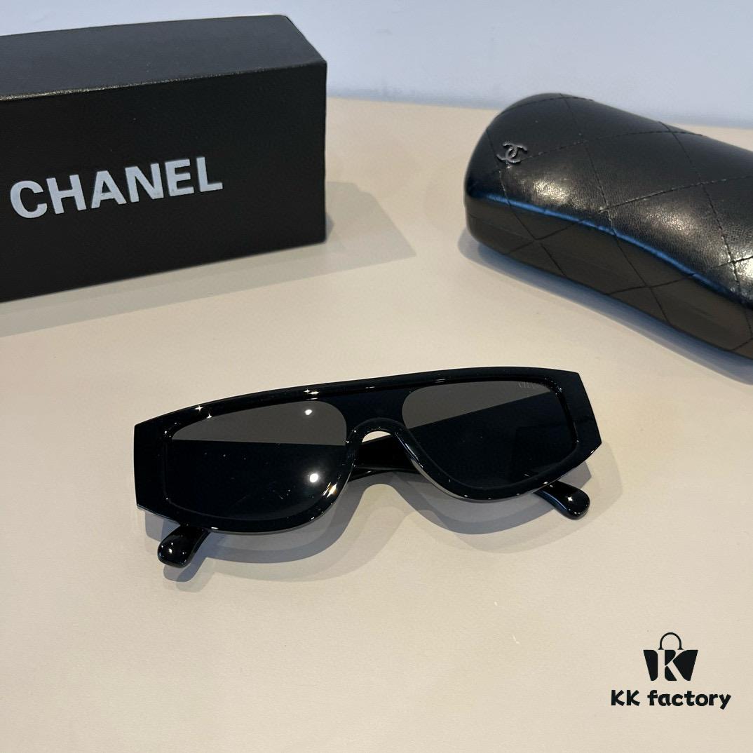 Chanel 2024 New Arrival Sunglasses, Must-Have for Travel and Driving, Popular Celebrity Style