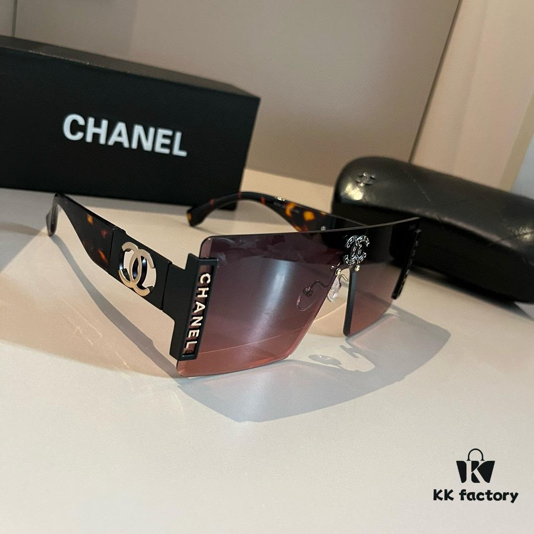 Chanel Sunglasses 🕶️, Super Nice, Essential for Driving and Travel, Must-Have for Flattering Facial Features