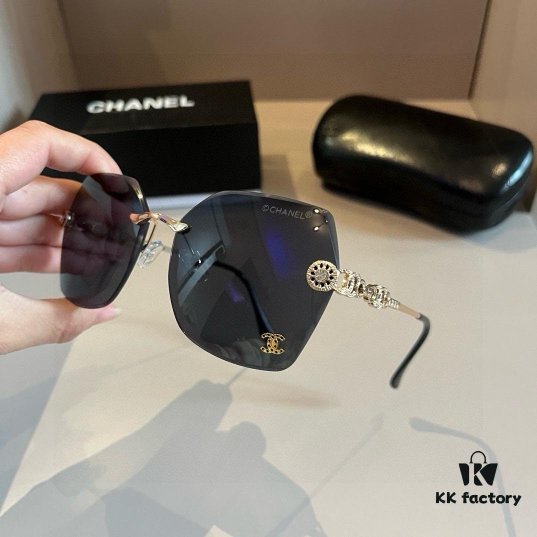 Chanel Popular Bestseller Xiaohongshu Same Style This Year's Hot Item CHANEL Sunglasses Trendy Influencer Style Shades Fashionable Sun Glasses