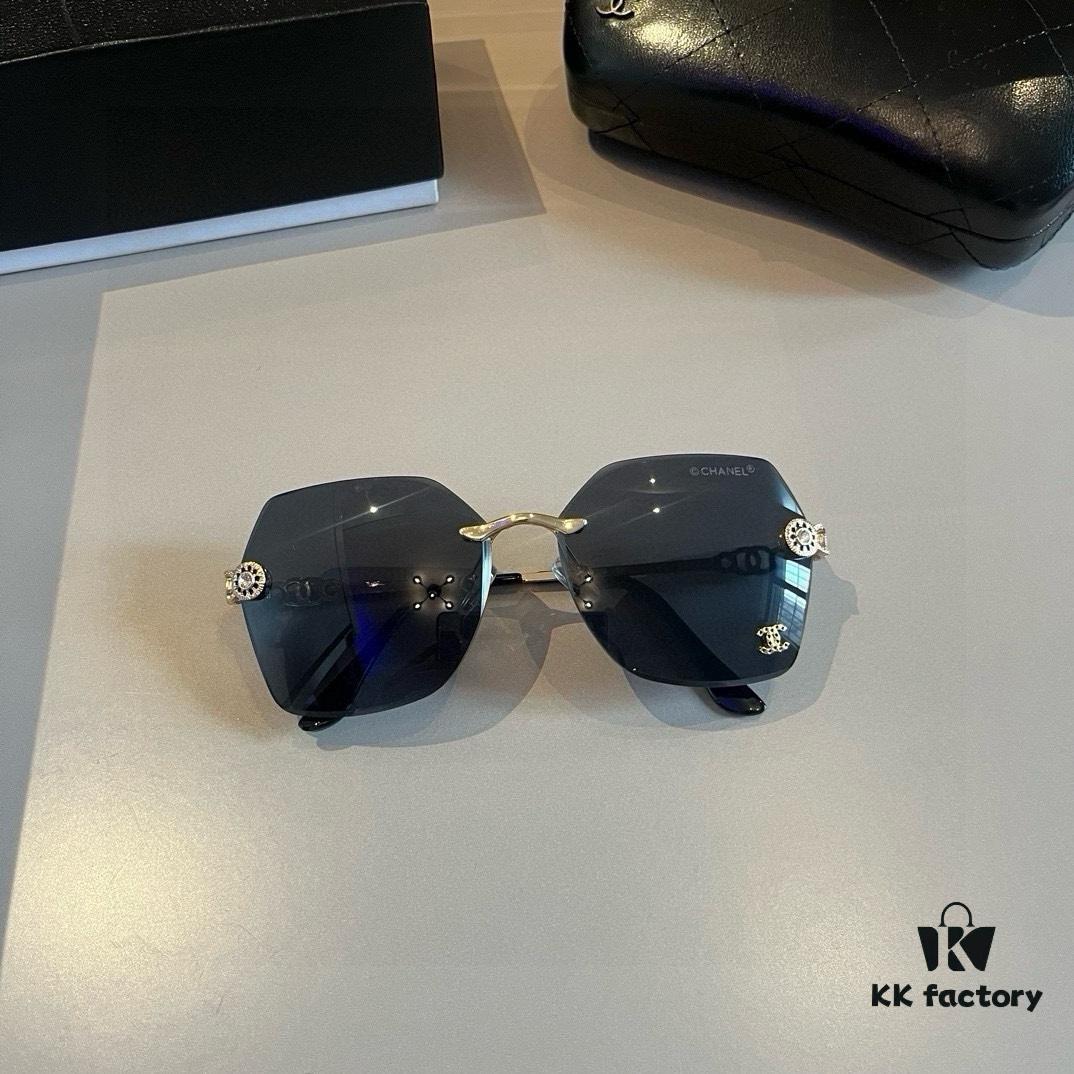 Chanel Popular Bestseller Xiaohongshu Same Style This Year's Hot Item CHANEL Sunglasses Trendy Influencer Style Shades Fashionable Sun Glasses