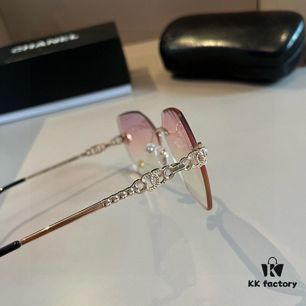 Chanel Popular Bestseller Xiaohongshu Same Style This Year's Hot Item CHANEL Sunglasses Vintage Style Influencer Favorite Designer Shades