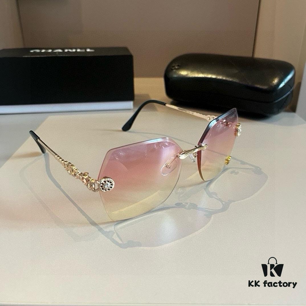 Chanel Popular Bestseller Xiaohongshu Same Style This Year's Hot Item CHANEL Sunglasses Vintage Style Influencer Favorite Designer Shades