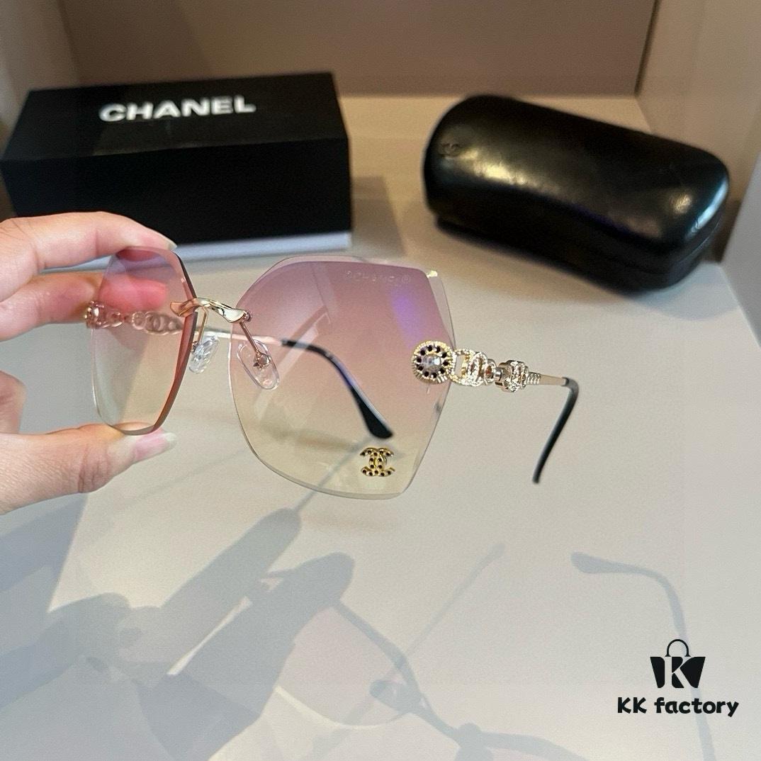 Chanel Popular Bestseller Xiaohongshu Same Style This Year's Hot Item CHANEL Sunglasses Vintage Style Influencer Favorite Designer Shades