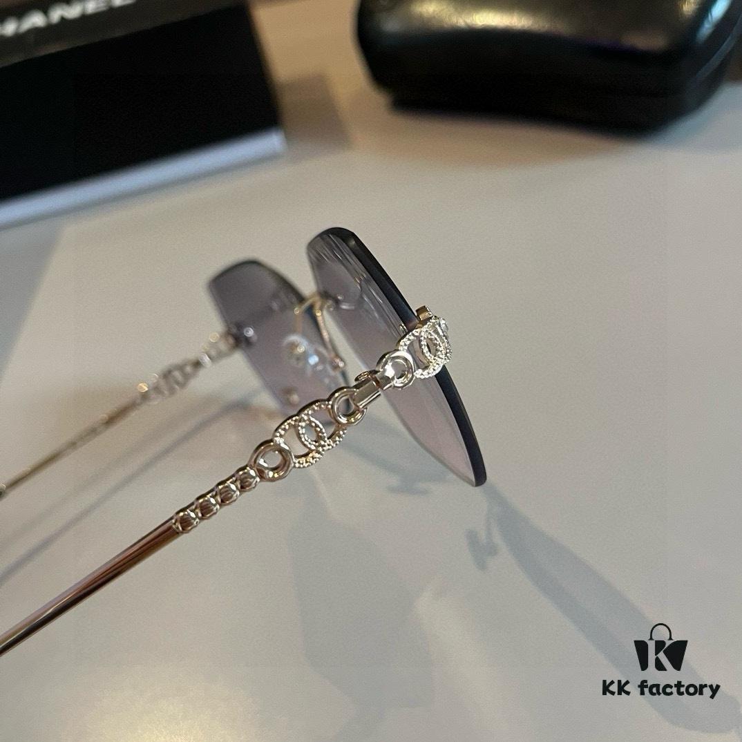 Chanel Popular Cat Eye Sunglasses, Same Style as Xiao Hong Shu Influencer Look, Trendy Fashion Sun Glasses in 2023