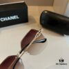 Chanel Popular Catwalk Sunglasses, Same Style as Xiao Hong Shu Influencer Look, This Year's Hottest Trend, Online Celebrity Favorite, Department Store Quality, Fashionable Sun Glasses