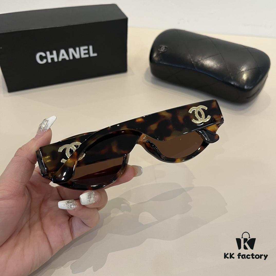 Chanel Cat-Eye Sunglasses, Driving Sun Protection Glasses, Street-Stealing 'Grandma Xiang' Sunglasses