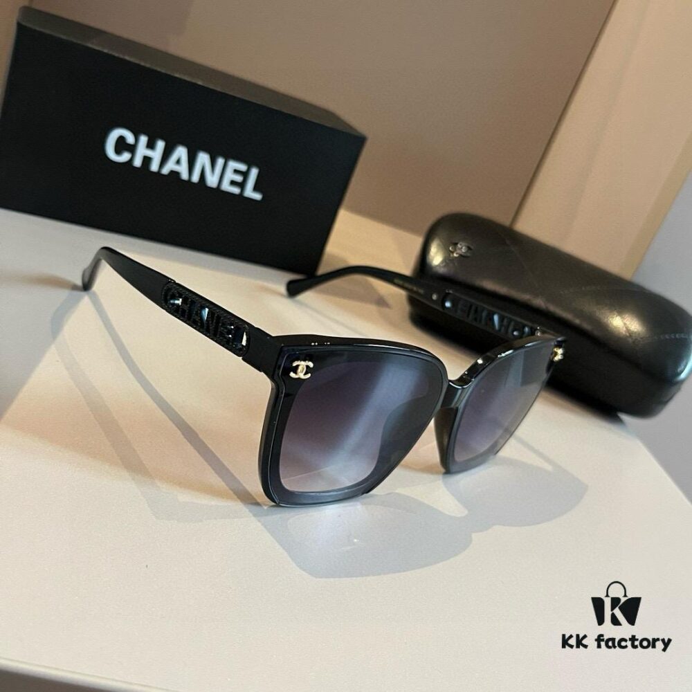 Chanel Feminine Sunglasses, Influencer's Style Sun Glasses