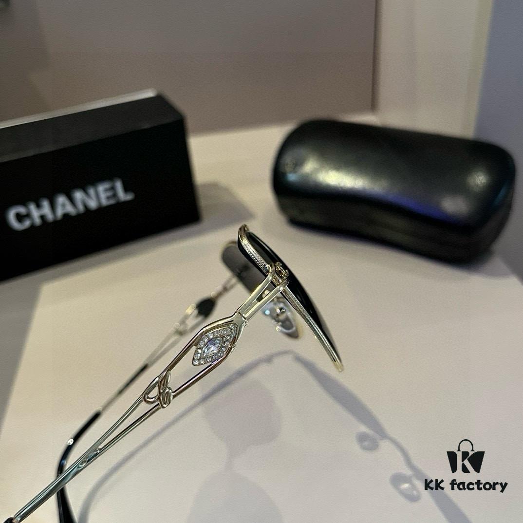 Chanel 2024 New Large-Frame Sunglasses, Round Face Flattering, Slimming Effect, Iconic Chic Style