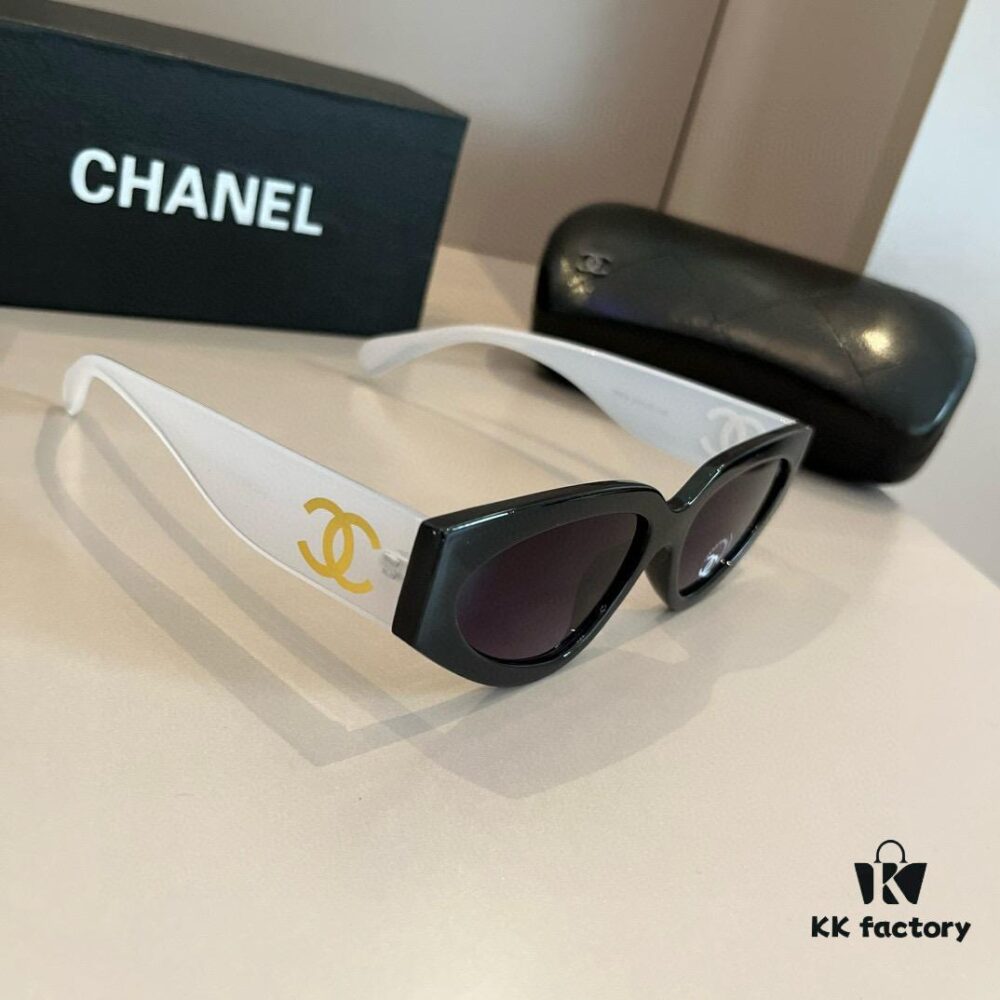 Chanel 2024 New Arrival Sunglasses, Must-Have for Travel and Driving, Popular Style Worn by Many Celebrities