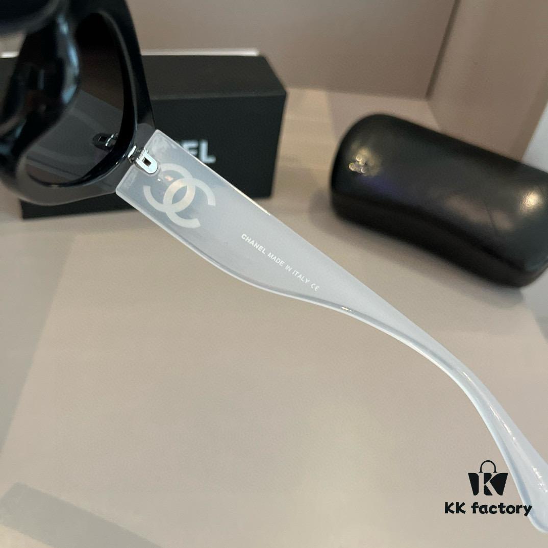 Chanel 2024 New Arrival Sunglasses, Must-Have for Travel and Driving, Popular Style Worn by Many Celebrities