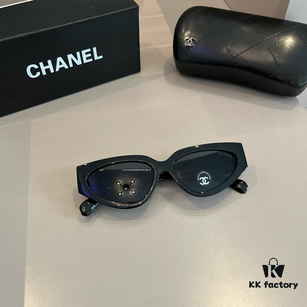 Chanel 2024 New Arrival Sunglasses, Must-Have for Travel and Driving, Worn by Numerous Celebrities