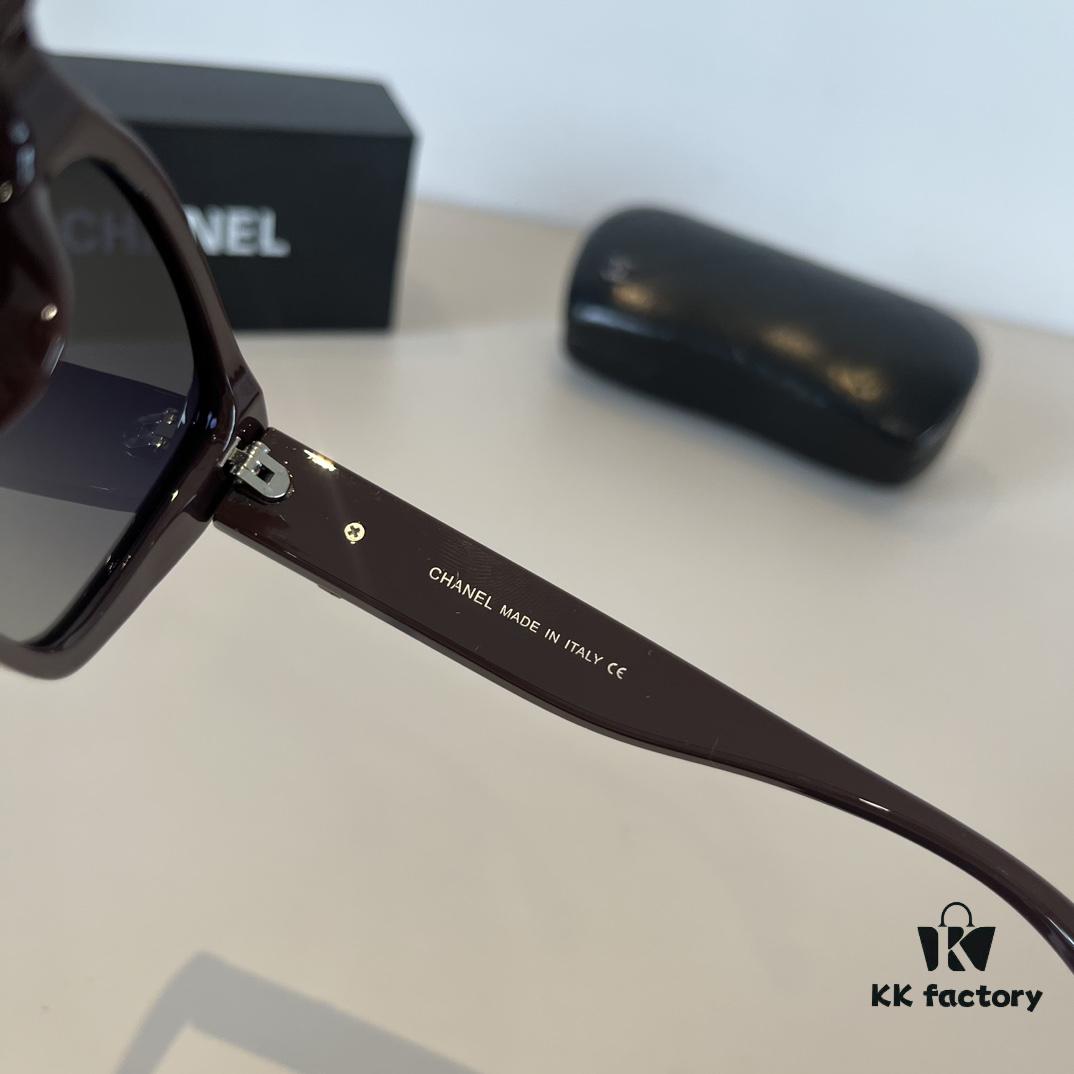 Chanel Sunglasses, Fashionable European-American Style Oversized Sunglasses, Face-Framing and Slimming Design