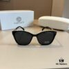 VERSACE New Arrival 🎉 Italian Design, Premium Frame Construction with Unique Temple Design, Simple and Elegant, Unisex Sunglasses