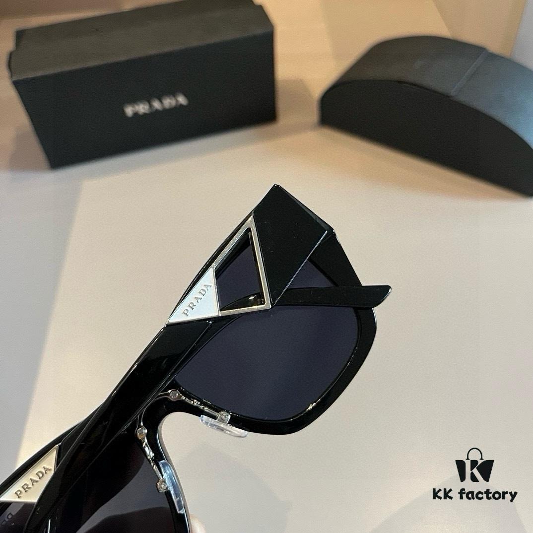 Prada Unisex Sunglasses 🕶️ Eyewear